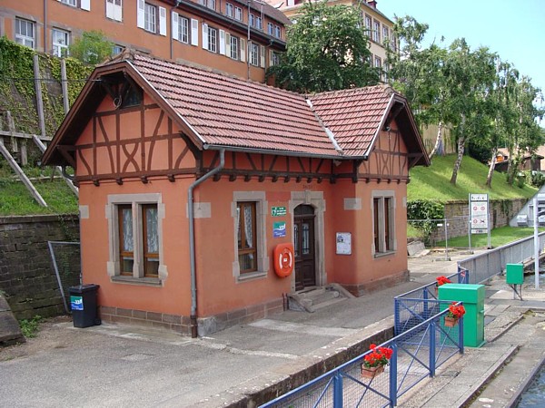 Schleusenwärterhäschen, Schleuse in Saverne Schleusenwärterhäschen, Schleuse in Saverne