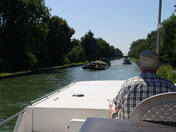 Frachtverkehr auf dem Kanal Frachtverkehr auf dem Kanal