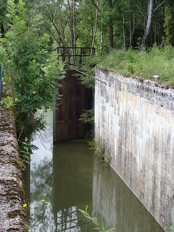 Alte Schleusentreppe von Réchicourt