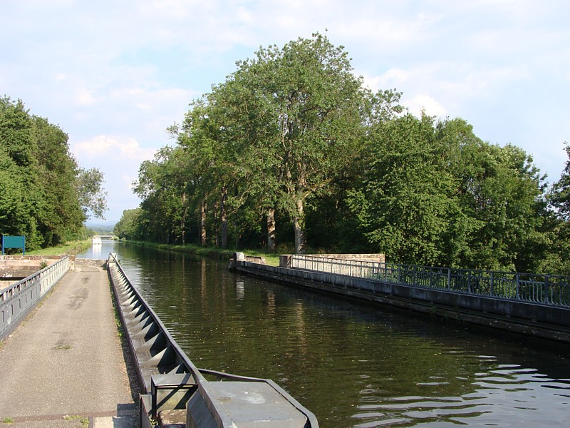 Kanalbr&uuml;cke bei La Forge