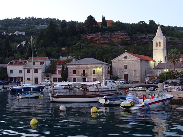Hafen von Jablanac