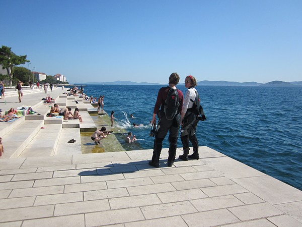 Kontraste - an der Meeresorgel von Zadar