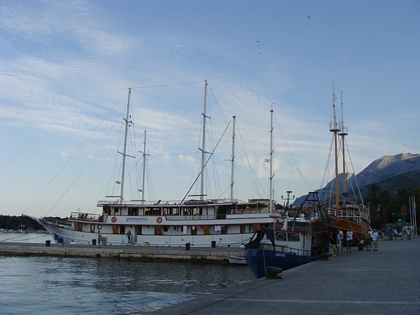 Hafenpromenade von Makarska